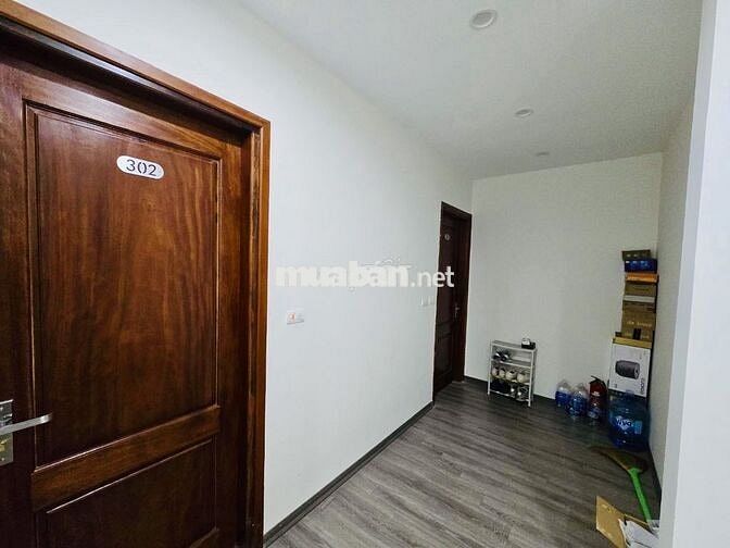 Bán Nhà Dòng Tiền $ Nguyễn Sơn - Mt Hơn 8m - Ô Tô Đỗ Cổng - Thang Máy