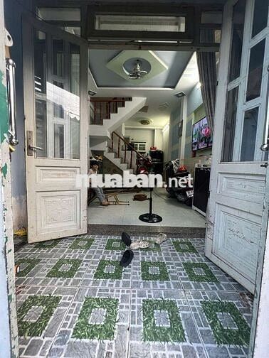 nhà 2 lầu 3pn hẻm 8m,P.thới an,TPHCM