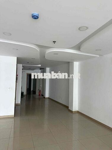 Chính chủ cần bán toà nhà,  1130m2 ngay vòng xoay chợ Bà Chiểu