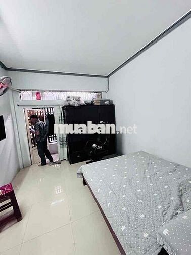 BÁN NHÀ P1 Q8 Nở Hậu DBT - 50m2 - 2 mặt hẻm - Xát Trung tâm Q1, 5 - 4t