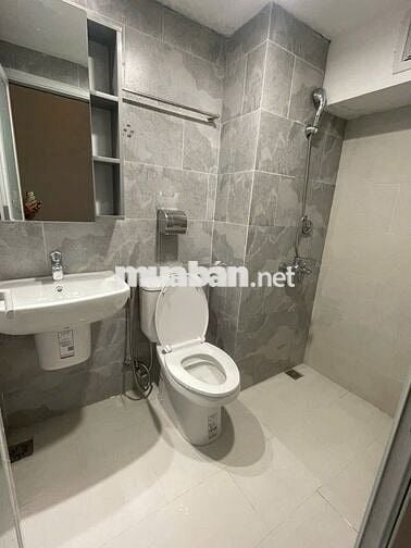 TRỐNG SẴN Ở LIỀN DUPLEX FULL NT_MÁY GIẶT RIÊNG_NGAY NGÃ 4 HÀNG XANH