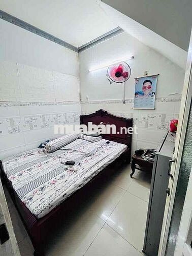 BÁN NHÀ P1 Q8 Nở Hậu DBT - 50m2 - 2 mặt hẻm - Xát Trung tâm Q1, 5 - 4t