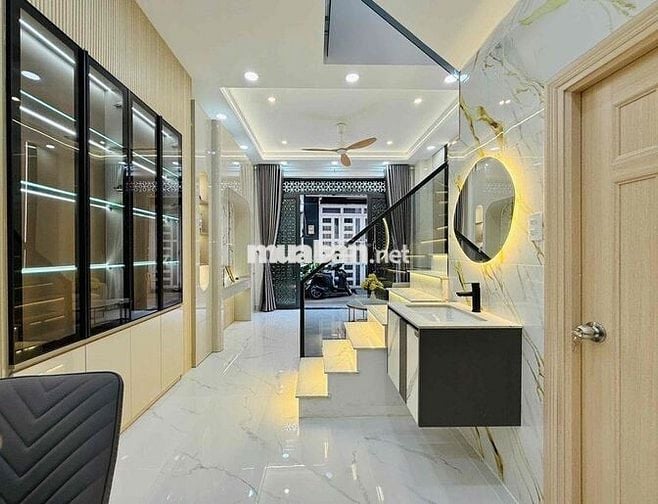 nhà mới xáy nở hậu nhẹ tặng nội thất cao cấp