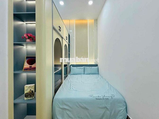 nhà mới xáy nở hậu nhẹ tặng nội thất cao cấp