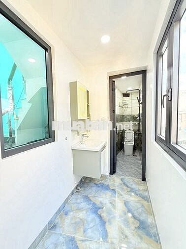 Bán nhà hẻm xe hơi ở đường Bùi Đình Tuý, Bình Thạnh, 41m2, 4 tầng BTCT