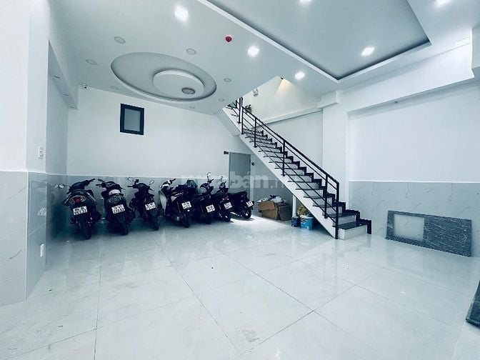Bán căn hộ dịch vụ đang có doanh thu cao vị trí trung tâm 