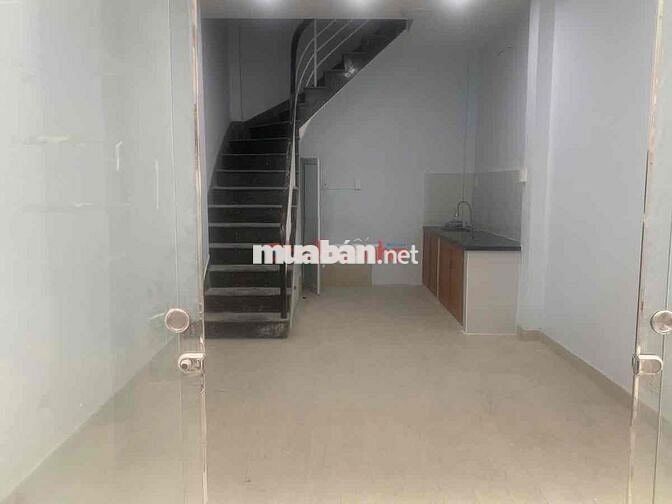 Cho thuê nhà Trệt 2 Lầu Sân Thượng 2Pn - 3Wc , Quận Phú Nhuận