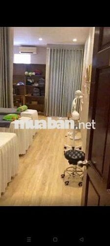 Bán nhà đối diện công viên đường 320 bông sao p5 q8 DT 4 x 18m 3 lầu