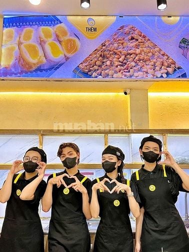 THÈM GÌ CŨNG CÓ TUYỂN NHÂN VIÊN PHỤC VỤ