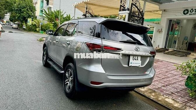 Toyota Fortuner 2018 2.4G 4x2 - nhập