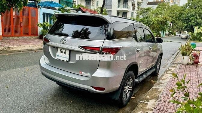 Toyota Fortuner 2018 2.4G 4x2 - nhập