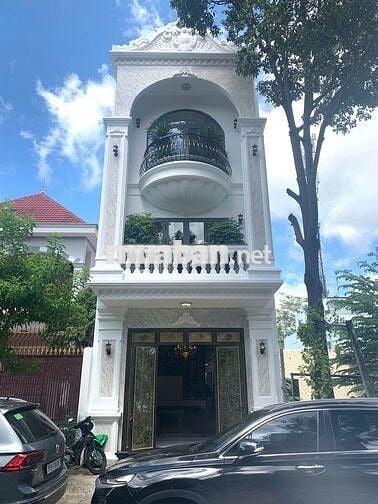 Bán nhà 3 tầng hoàn công kdc vip, nhà chủ xây ở cứng cáp, vị trí đẹp