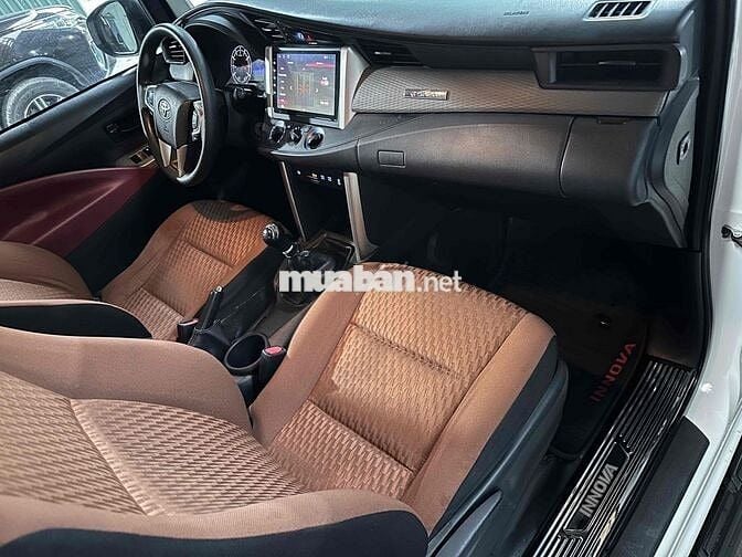 Toyota Innova 2019 2.0E - 388Tr