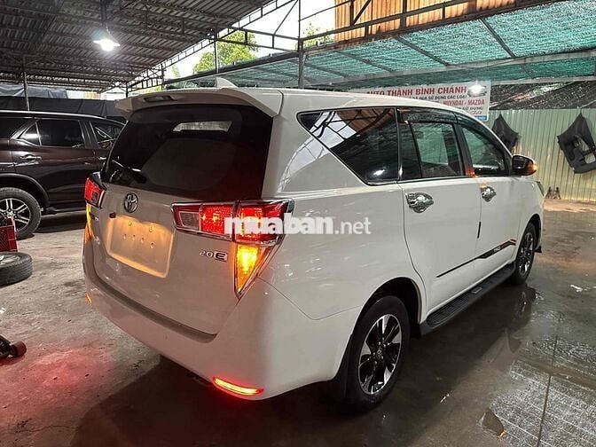 Toyota Innova 2019 2.0E - 388Tr