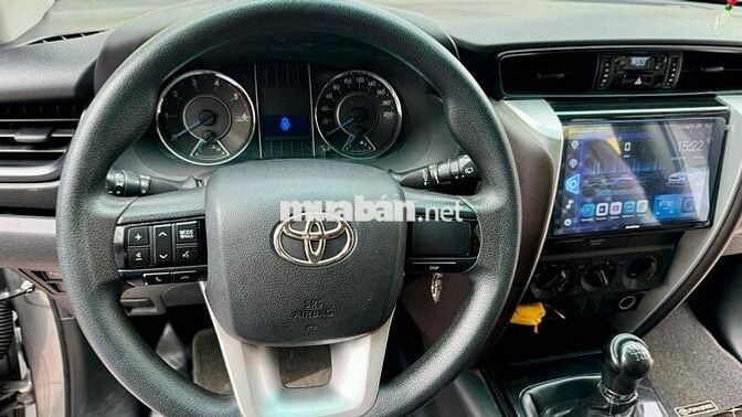 Toyota Fortuner 2018 2.4G 4x2 - nhập