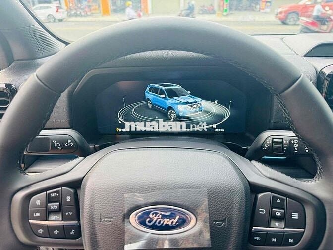✅Ford Everest 2025 Titanium 2.0L 4x2 AT - Như Mới