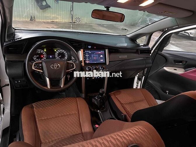 Toyota Innova 2019 2.0E - 388Tr