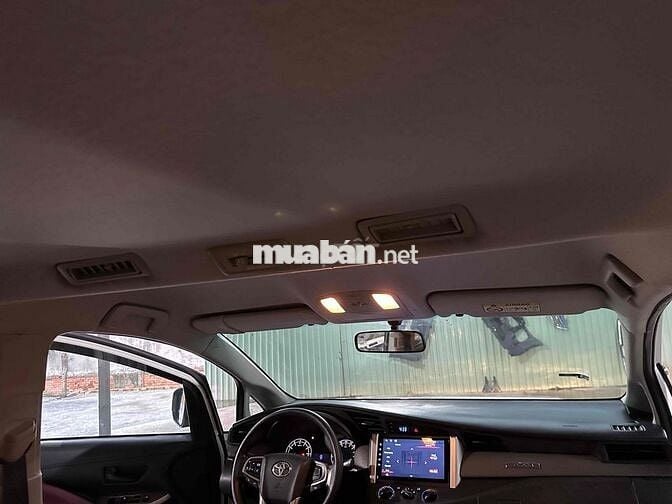 Toyota Innova 2019 2.0E - 388Tr