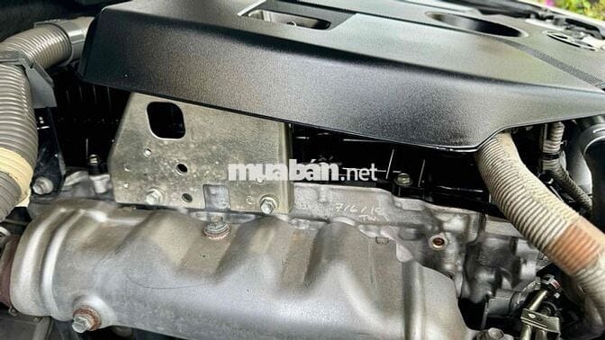 Toyota Fortuner 2018 2.4G 4x2 - nhập