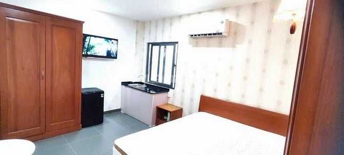 Bán tòa nhà CHDV khu vực trung tâm doanh thu 100tr/th