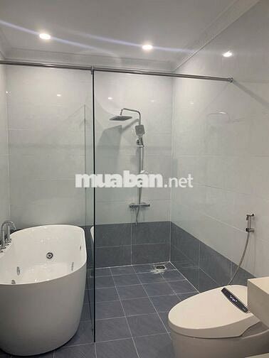 Bán nhà 3 tầng hoàn công kdc vip, nhà chủ xây ở cứng cáp, vị trí đẹp