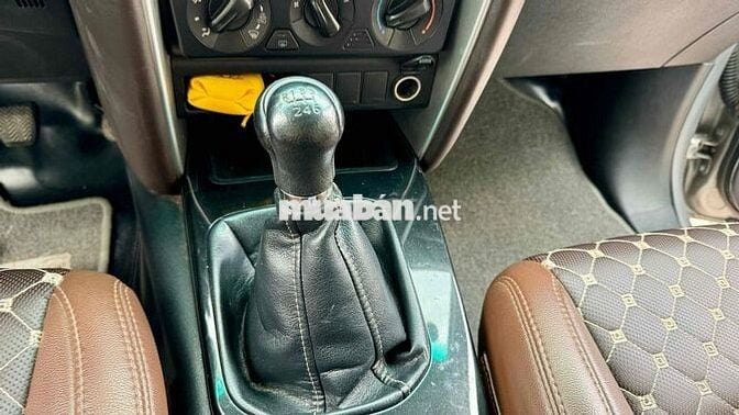 Toyota Fortuner 2018 2.4G 4x2 - nhập