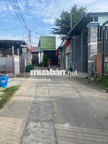 Bán đất xẹt nguyễn văn trỗi gần vòng xoay hiệp thành 3 200m phú lợi