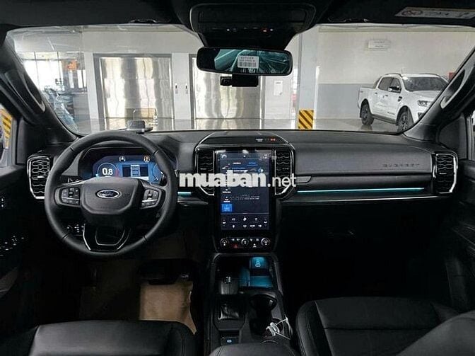 Ford Everest 2025 Titanium 2 Cầu-333 Triệu nhận Xe