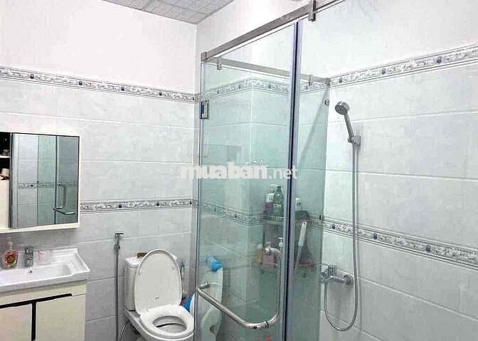 Nhà làm CHDV Mặt tiền Phạm Văn Hai, Tân Bình (5 lầu, 9PN + 1 MBKD)