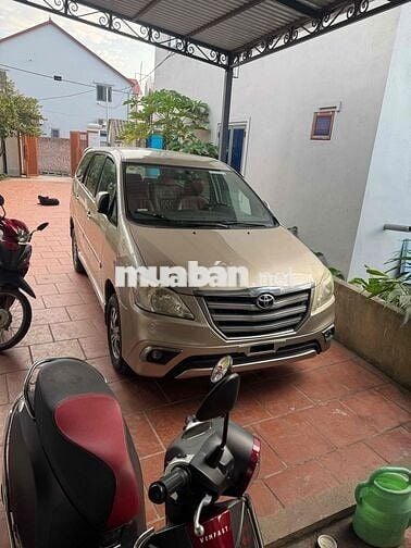 Toyota Innova 2016 2.0E - số sàn một chủ từ đầu