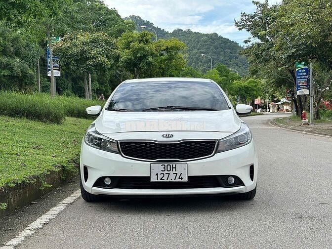 Kia Cerato 2018 1.6 AT cực đẹp, độ full đồ chơi