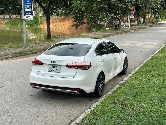 Kia Cerato 2018 1.6 AT cực đẹp, độ full đồ chơi