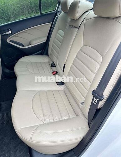 Kia Cerato 2018 1.6 AT cực đẹp, độ full đồ chơi