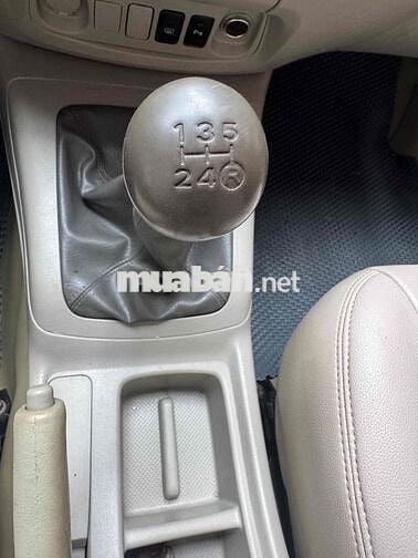 Toyota Innova 2015 E - 128000 km