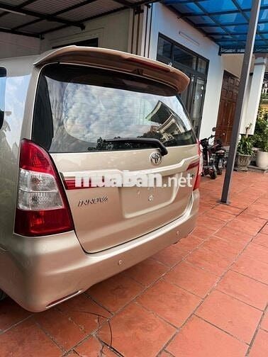 Toyota Innova 2016 2.0E - số sàn một chủ từ đầu