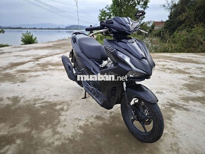 Cần bán AB 125 mới mua 7 tháng