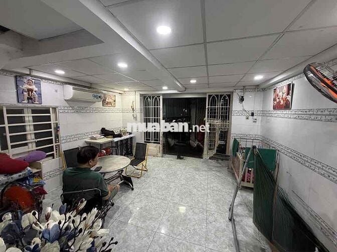 BÁN NHÀ 2 TẦNG- QUỐC LỘ 13 CŨ- 36m2(4.19x8.62)-  CHỈ 3,3 TỶ TL 	- shr