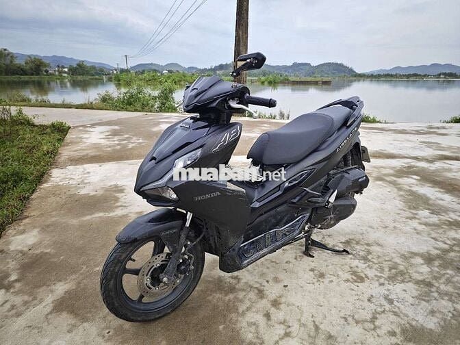Cần bán AB 125 mới mua 7 tháng