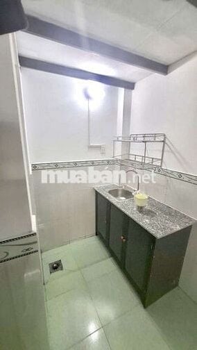 Phòng trọ sinh viên mới xây giá rẻ ngay công viên phần mềm quang trung