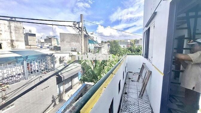 Phòng trọ sinh viên mới xây giá rẻ ngay công viên phần mềm quang trung