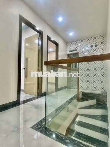 Nhà An Dương Vương, 40m², 3 Tầng, 4 PN, mới đẹp, giá chỉ 4 tỷ hơn