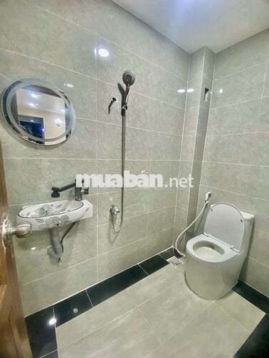 Nhà An Dương Vương, 40m², 3 Tầng, 4 PN, mới đẹp, giá chỉ 4 tỷ hơn