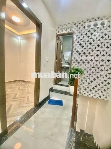 Nhà An Dương Vương, 40m², 3 Tầng, 4 PN, mới đẹp, giá chỉ 4 tỷ hơn