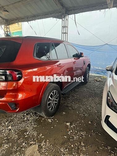 Ford Everest 2023 Ambient 2.0 AT 4x2 - 5000 km