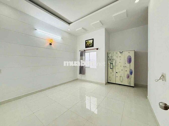 Nhà Mới Sạch Sẻ DT 120m2 1Trệt 1Lầu 2Pn 3Wc Hẻm Xe Tải Có Nội Thất