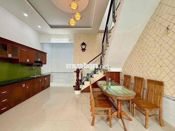 Nhà Mới Sạch Sẻ DT 120m2 1Trệt 1Lầu 2Pn 3Wc Hẻm Xe Tải Có Nội Thất