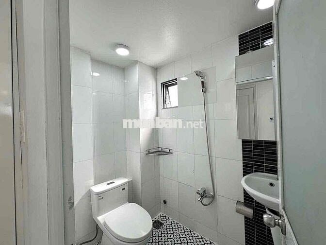 Cho Thuê Căn Studio Ban Công 35m2 Full NT_Tô Hiến Thành Gần Bách Khoa