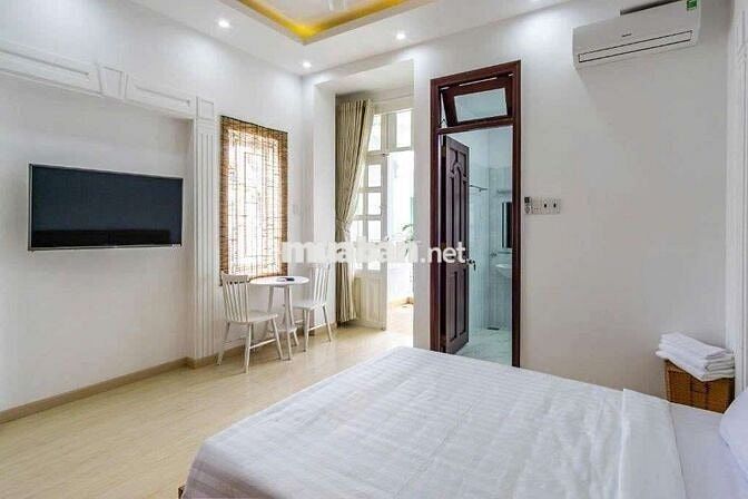 Cho thuê căn hộ 1 phòng ngủ full nội thất Quận 1 gần Chợ Tân Định