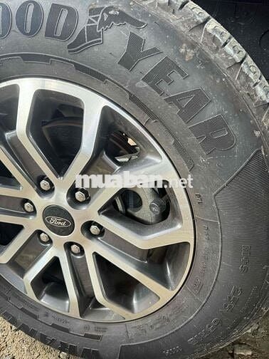Ford Everest 2023 Ambient 2.0 AT 4x2 - 5000 km