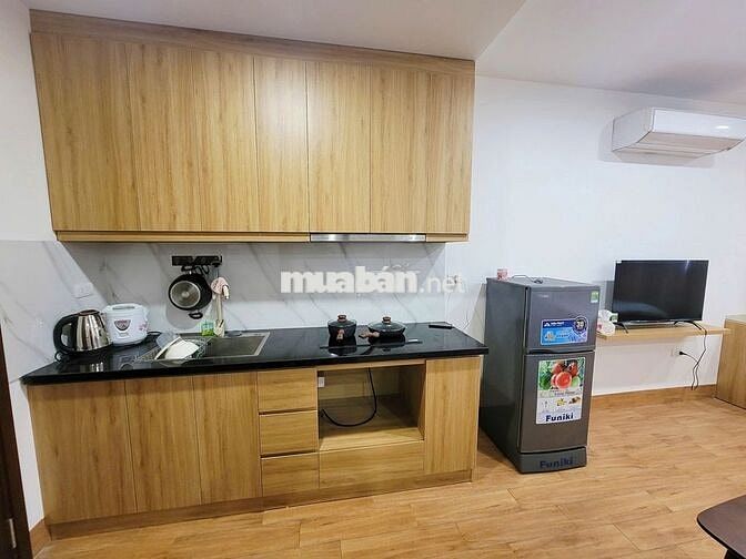 Trống 1 phòng studio 40m2 có cửa sổ thoáng,oto đỗ cổng khu Ba Đình
